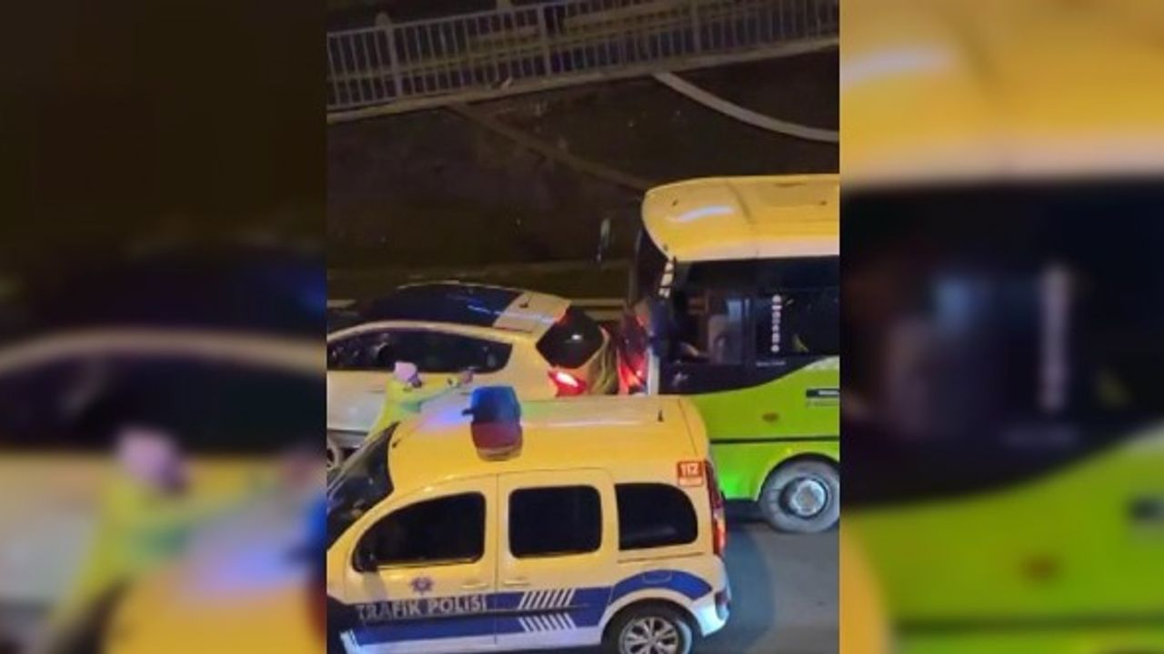 Pendik'te polisi peşine takan yolcu midibüsü İstanbul sokaklarını biribirine kattı