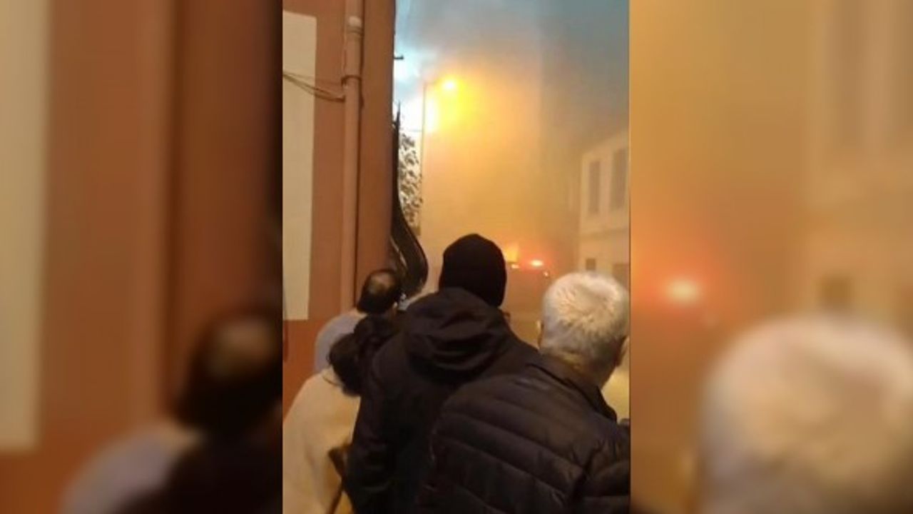 (Geniş haber)-Ortaköy'de ahşap binada yangın