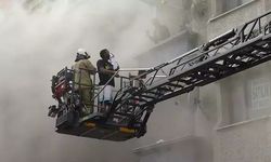 Avcılar'da 4 katlı binada yangın; 19 kişi itfaiye tarafından kurtarıldı