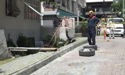 İstanbul- Avcılar'da önündeki kaldırım çöken binaya oturma izni