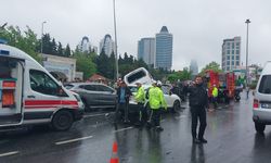 İstanbul - Beşiktaş'ta 7 aracın karıştığı zincirleme kaza: Yaralılar var-1