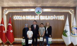 Osmangazi'nin 10 yaşındaki Belediye Başkanı Zeynep Aktaş: okullardaki güvenliğin artmasını istedi