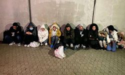 Edirne'de 21 kaçak göçmen ile 2 organizatör yakalandı