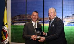 Fenerbahçe'de Yüksek Divan Kurulu Başkanı Şekip Mosturoğlu ve kurul üyeleri mazbatalarını aldı