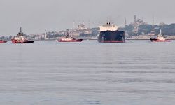 İstanbul- İstanbul Haydarpaşa açıklarında yük gemisi karaya oturdu, boğaz trafiği askıya alındı