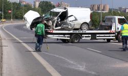 İstanbul- Pendik'te cip ile hafif ticari araç çarpıştı