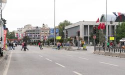 İstanbul- Saraçhane’de 1 Mayıs'tan geriye taş, flama ve çöpler kaldı