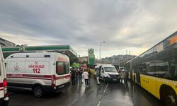İstanbul - Avcılar’da İETT otobüsü 3 araca çarpıp akaryakıt istasyonuna daldı: 1’i ağır 3 yaralı