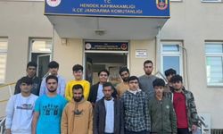 Sakarya'da TIR dorsesinde 14 kaçak göçmen yakalandı, 2 organizatör tutuklandı