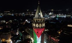 İstanbul-Galata Kulesi’ne Filistin Bayrağı yansıtıldı