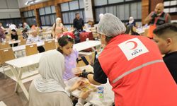 Türk Kızılay’dan Lübnan’dan tahliye edilenlere beslenme desteği