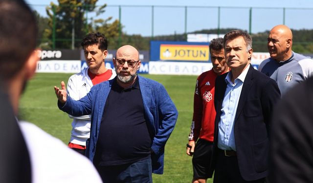 Beşiktaşlı yöneticiler, kupadaki MKE Ankaragücü maçı öncesinde takımla buluştu