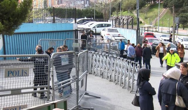 İstanbul - Gaziosmanpaşa'da yeniden oy sayımı başladı
