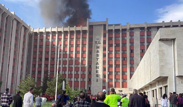 Trakya Üniversitesi Tıp Fakültesi Hastanesi çatısında yangın