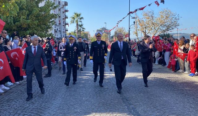 Çanakkale'de 29 Ekim Cumhuriyet Bayramı coşkusu