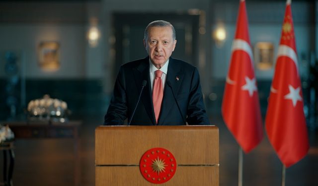 İstanbul - Cumhurbaşkanı Erdoğan: Yatırımlarımızı 'Durmak yok, yola devam' diyerek sürdüreceğiz