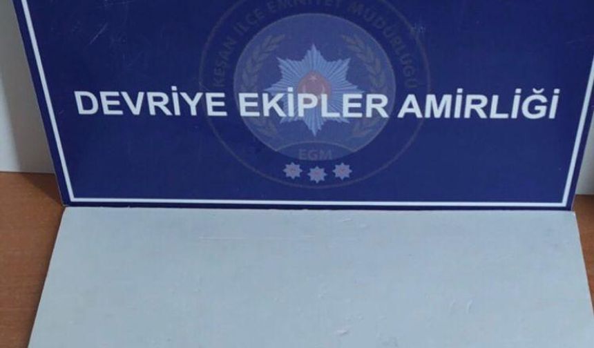 Edirne’de uyuşturucuyla yakalanan 5 şüpheliye gözaltı