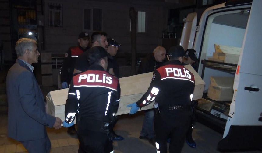 İstanbul-Avcılar’da dehşet: 3 çocuğunun annesini çocuklarının gözü önünde öldürdü