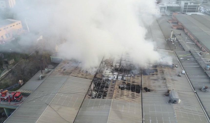 İstanbul- Küçükçekmece'de, fabrikada yangın (Havadan görüntülerle/Ek fotoğraflar)