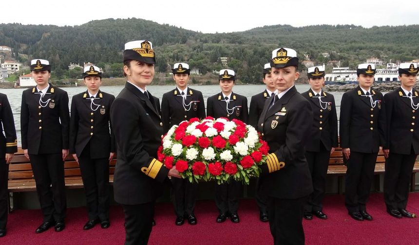 Türkiye'nin ilk kadın amirali, TCG Nusret ile seyir yaptı
