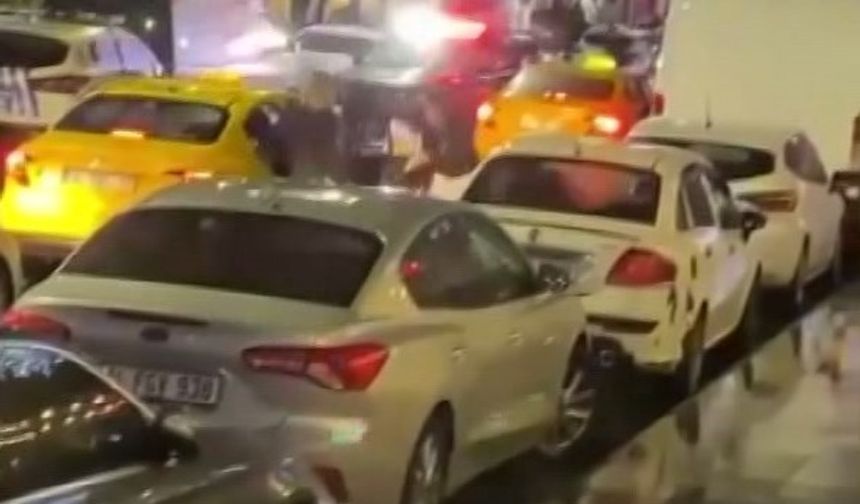 İstanbul - Bakırköy’de taksiden inen Kosovalıya silahlı saldırı