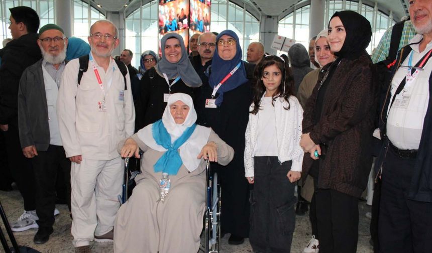 İstanbul-İstanbul Havalimanı'nda hacı adayları için uğurlama töreni
