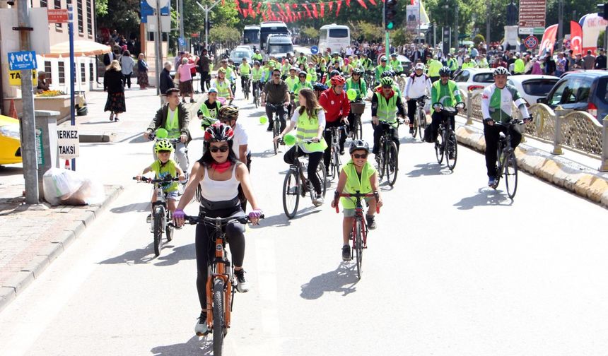 Yeşilay'dan Edirne'de, sağlıklı yaşam için bisiklet turu