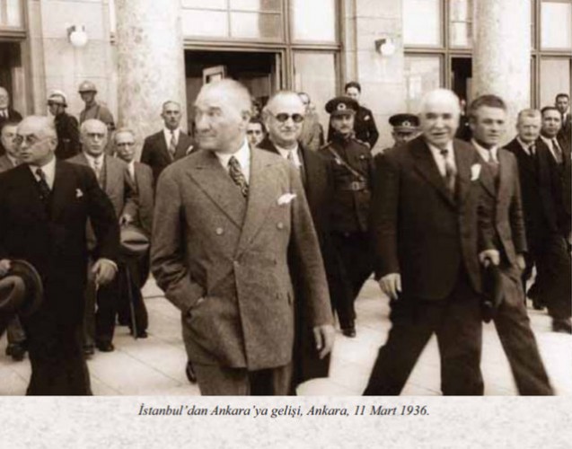 Genelkurmay Başkanlığı, kendi internet sitesinde açtığı 'Atatürk Köşesi'nde Mustafa Kemal Atatürk'ün 1936-1938 yılları arasında çekilen fotoğraflarını yayınladı.